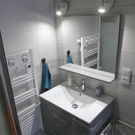 Maison Atypique Pecheur 6 Personnes Et Bebe Proche Bord De