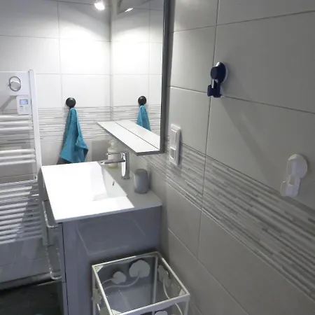 Dom wakacyjny Maison Atypique Pecheur 6 Personnes Et Bebe Proche Bord De *